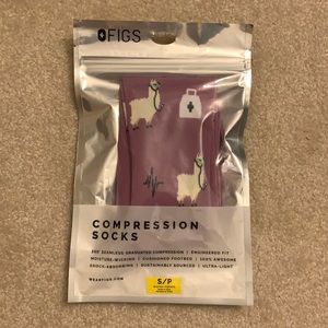 Figs trauma llama compression socks